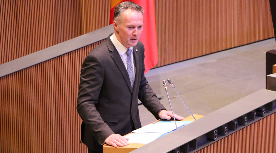 Ferran Costa, del Grup Parlamentari Independent durant la intervenció de pressupostos