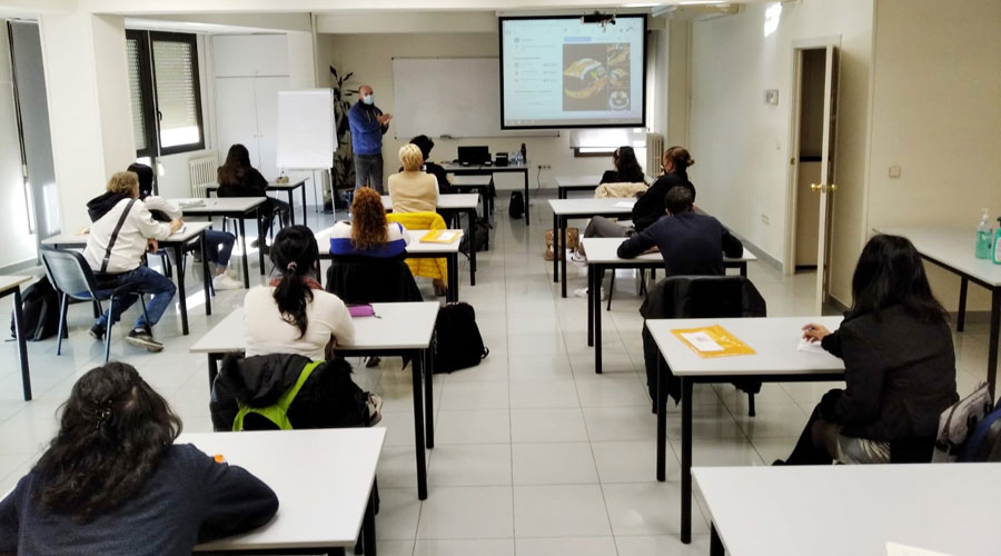 Un curs d'inserció laboral organitzats per ASPID