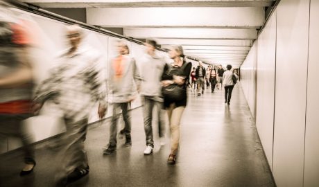 Passadís del metro, transport de mobilitat escollit per a molta gent