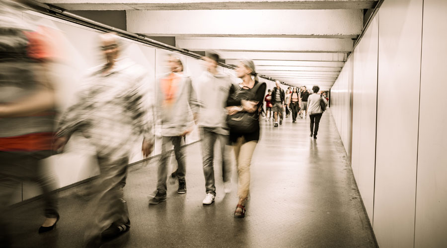 Passadís del metro, transport de mobilitat escollit per a molta gent