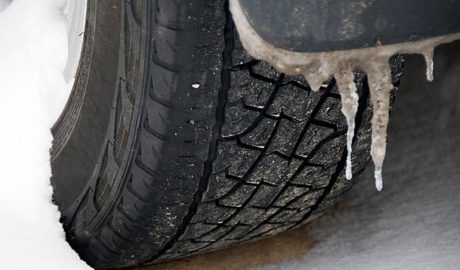 Una roda sense equipaments per a la neu