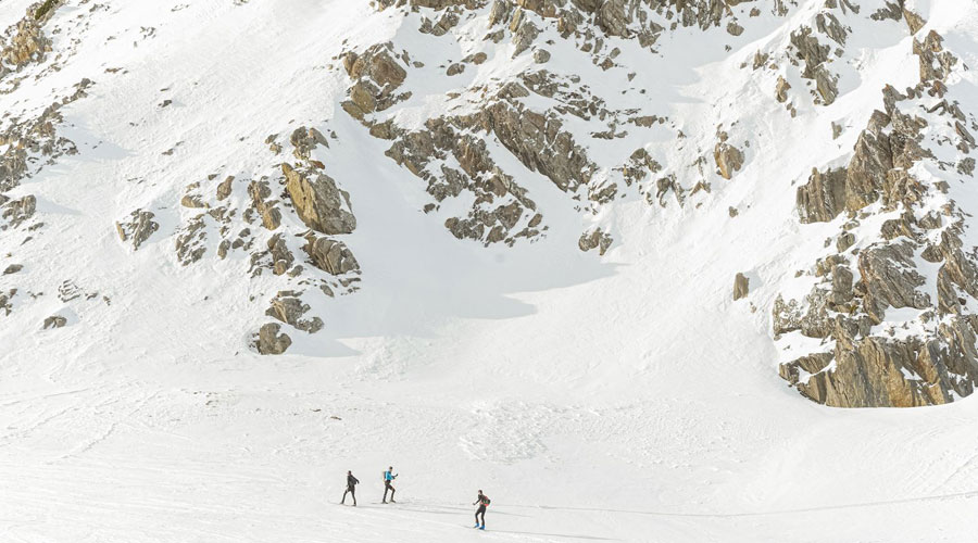 L'organització comprovant el traçat de la Comapedrosa Andorra World Cup