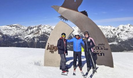 El president de la FAN (al centre) i el president de la FPN (dreta)