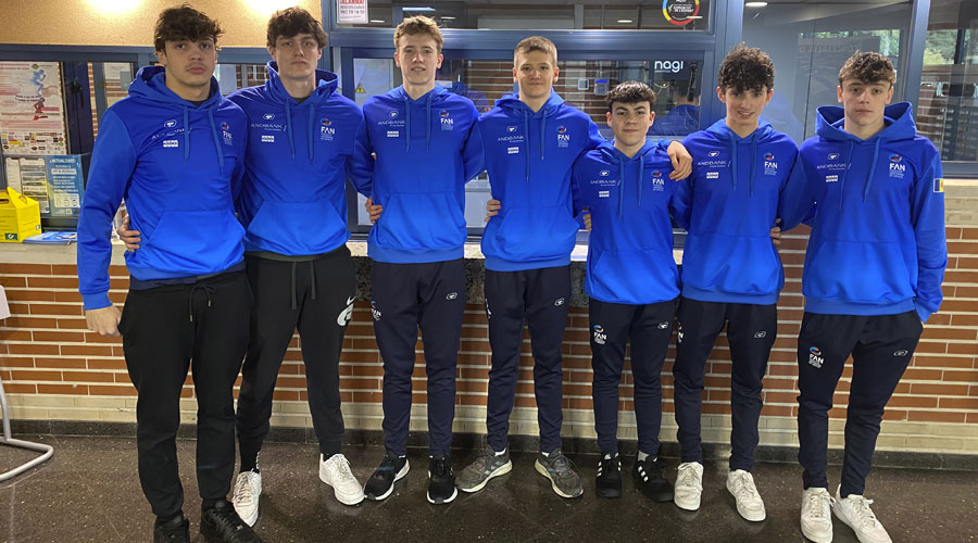 Els joves nedadors andorrans que han competit als Campionats d'Espanya, a Torrevieja (FAN)
