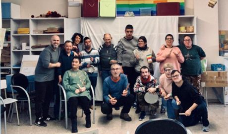 Una imatge del taller Claror del 2022 amb els residents de la FPNSM