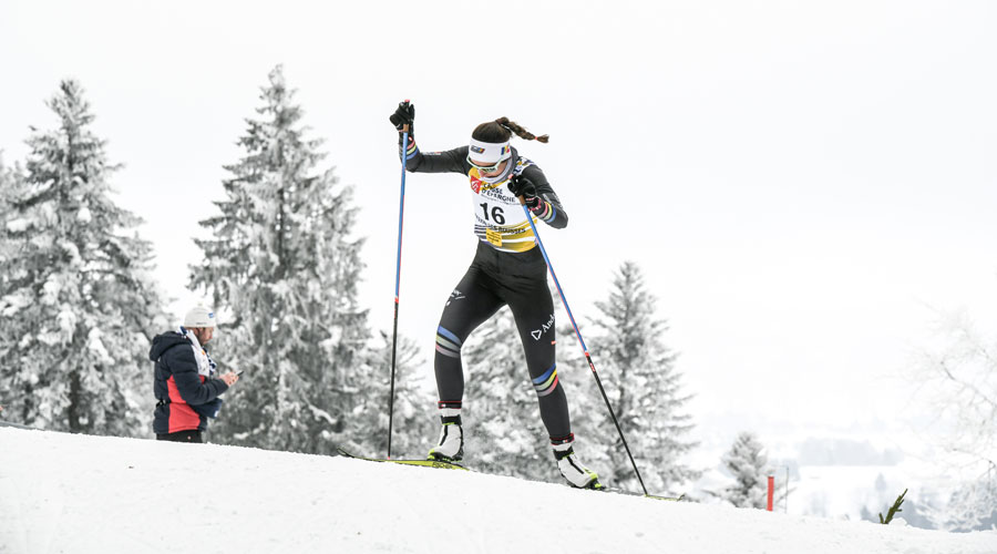 L'esquiadora andorrana de fons, Carola Vila (Authanmayou Nordic Focus)