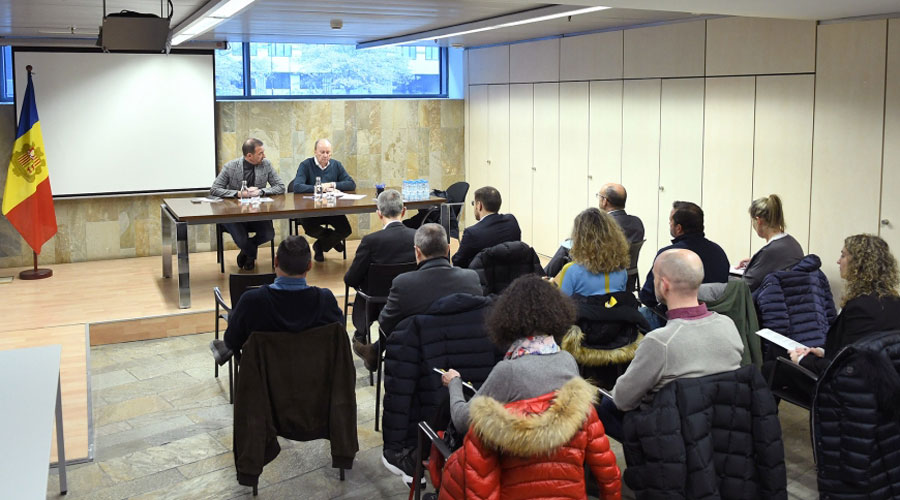 Reunió dels ministres en funcions Rossell i Torres amb el sector hoteler (SFGA)