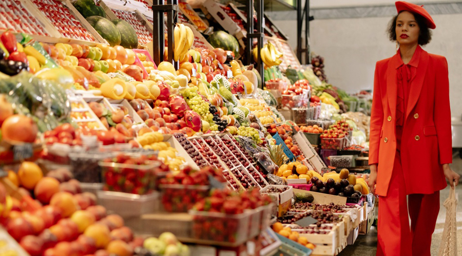 Una parada d'aliments saludables
