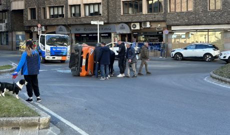 El vehicle accident a la rotonda de Tobira, a Andorra la Vella