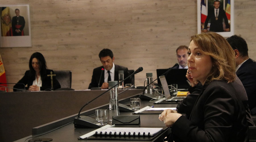 Bàrbara Pàmies de Movem Ordino en el seu primer consell de comú (PS)