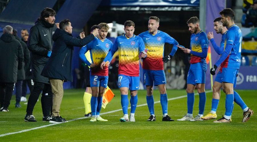 El FC Andorra s'ha hagut de reconstruir després de l'expulsió d'Hevel al minut 1 (FC Andorra)