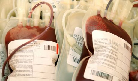 Bosses de sang provinents de transfusió