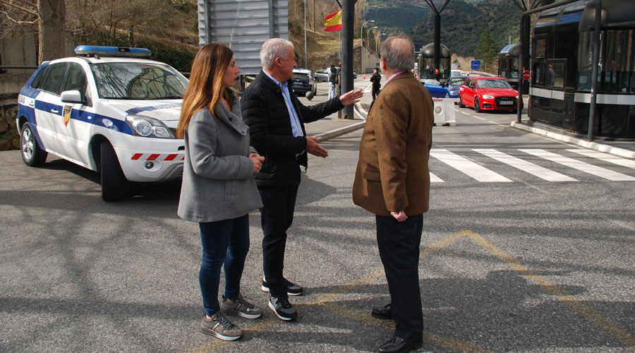 Eva París, Josep Maria Cabanes i Pere Cerqueda (Liberals)