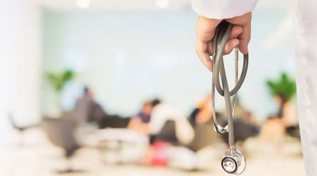 Un professional sanitari