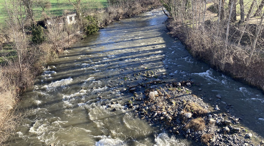 El riu Valira al pas per la Seu d'Urgell, aquesta setmana (RàdioSeu)