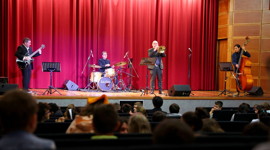 Concert de jazz d'Esteve Molero Quartet adreçat a alumnes d'Escaldes (comuee)