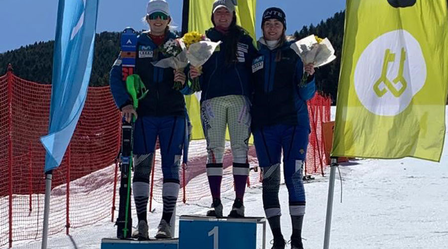 L'esquiadora, Íria Medina, dalt de tot del podi (FAE)