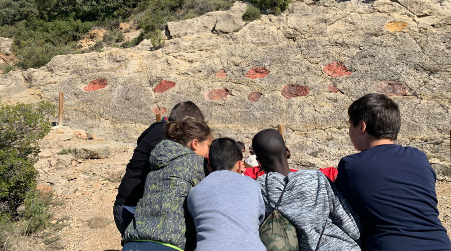 Alumnes a l'Escola Valldeflors de Tremp (Foto: Geoparc Orígens)