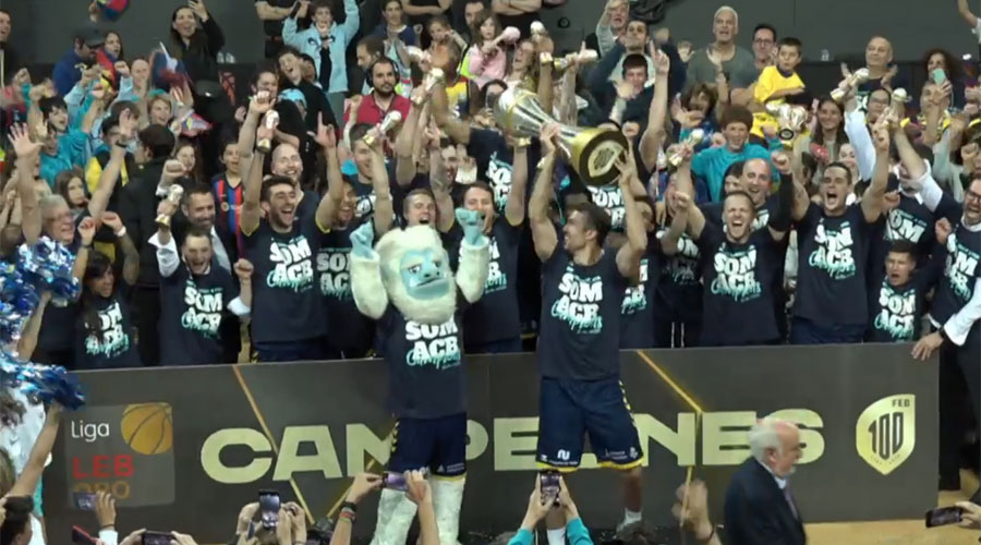 El BC Andorra celebrant el títol de lliga i l'ascens (ATV)