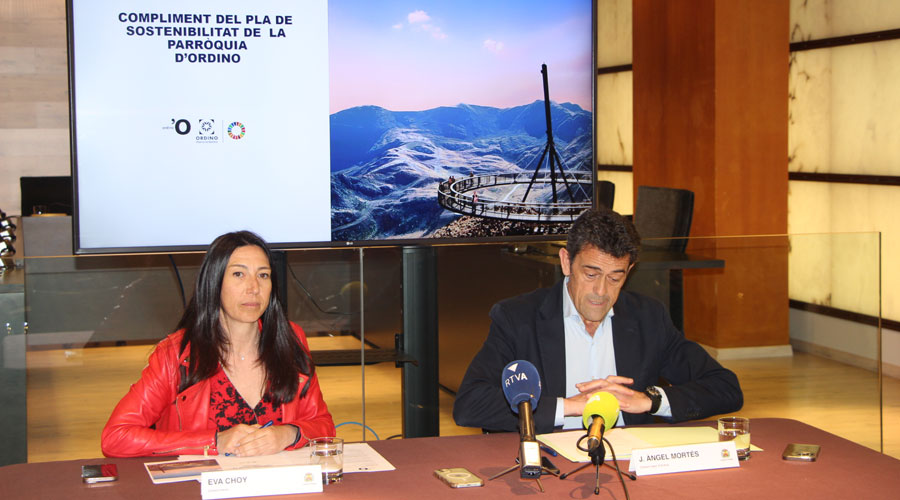 Els cònsols d’Ordino, Eva Choy i J Àngel Mortés (Comú d'Ordino)