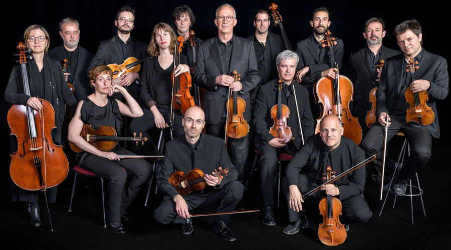 Foto: ONCA i Gerard Claret al bell mig de la imatge (Àlex Tena)