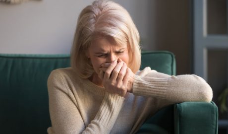 Una dona plorant per por a la mort