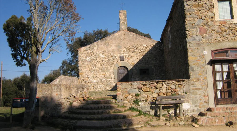 Ermita de Sant Mateu al terme de Premià de Dalt (Wikipedia)
