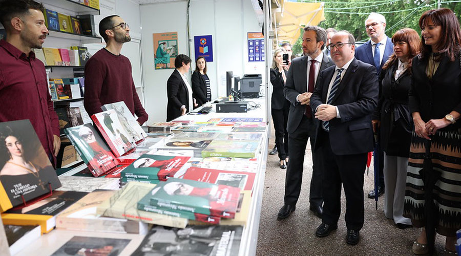 El ministre de Cultura espanyol, Miquel Iceta, amb la seva homòloga d'Andorra, Mònica Bonell (Isabel Infantes)