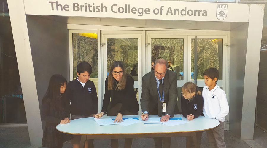 Signatura del conveni entre Unicef i The British College of Andorra per a esdevenir "escola amiga" de l'ONG (Unicef Andorra)