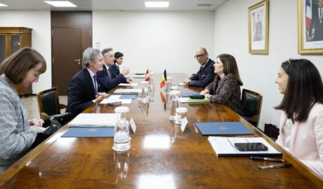 Peter Launsky-Tieffenthal a l'esquerra i al seu davant Imma Tor