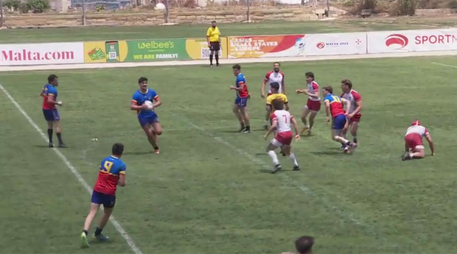 La selecció andorrana de rugbi de 7 jugant contra Mònaco a Malta (AndorraDifusió)