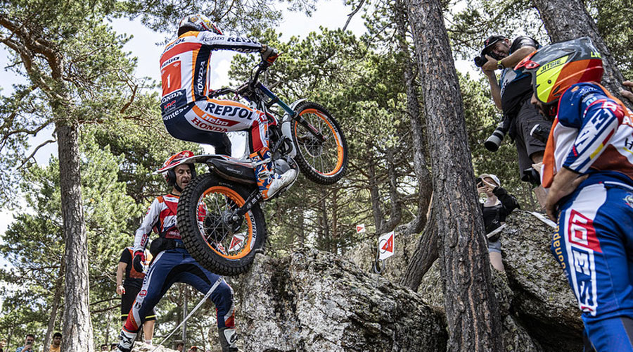 La primera jornada del TrialGP ha deixat imatges espectaculars com aquesta (FMA)