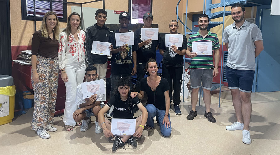 Els joves que han rebut el diploma de la formació relacionada amb la construcció (CCAU)