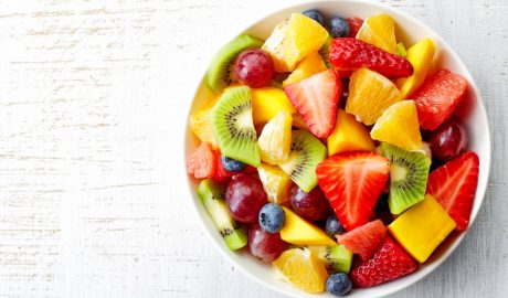 Un bol de fruites per a esmorzar