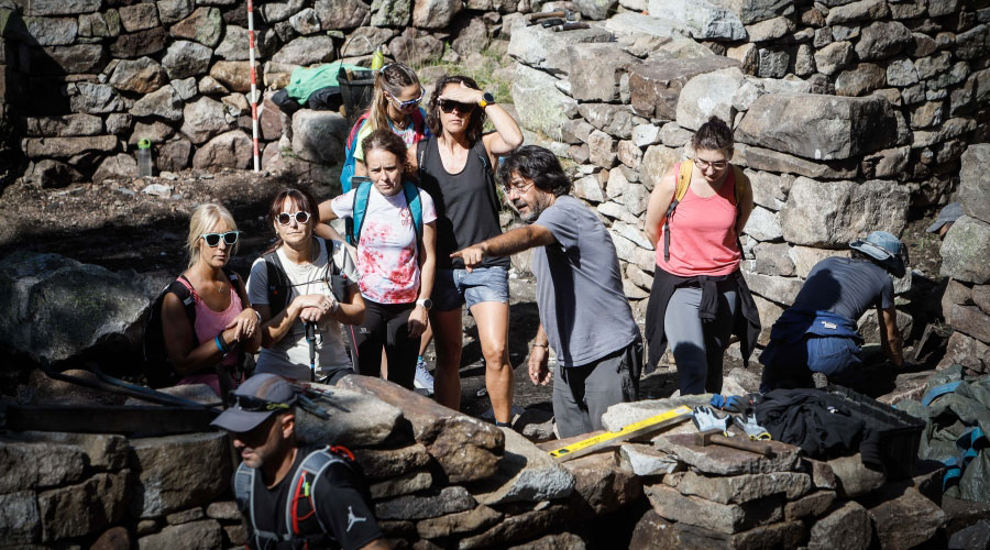 Visita d'autoritats a la Farga del Madriu (SFGA)