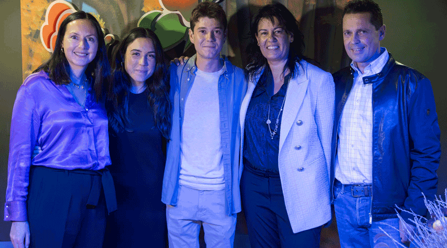 Olga Molné, Laura Cugat, Ricard Tenza, Eva Sansa i Sergi Gueimonde (Eduard Comellas)