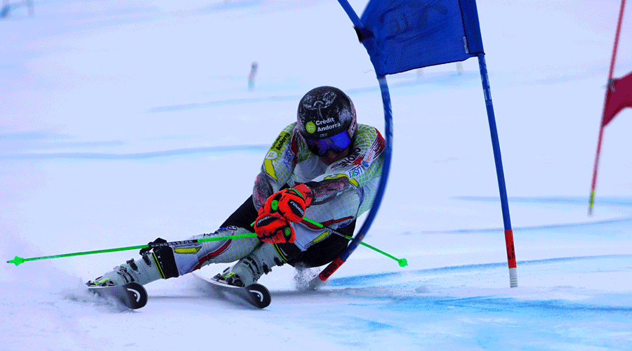 Joan Verdú esquiant a Nova Zelanda (FAE)