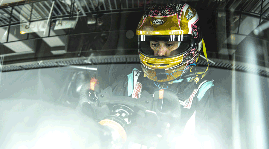 La pilot andorrana, Amalia Vinyes (Elías Domingo)