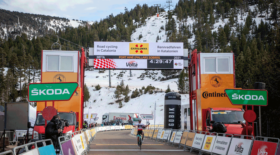 Arribada de la Volta a Catalunya a Port Ainé (La Volta)