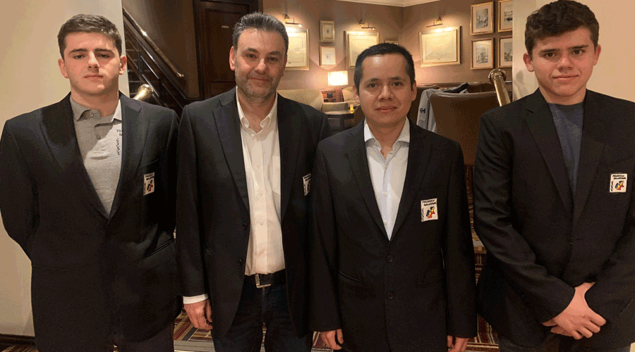 La delegació andorrana que competeix a Jersey (FEVA)