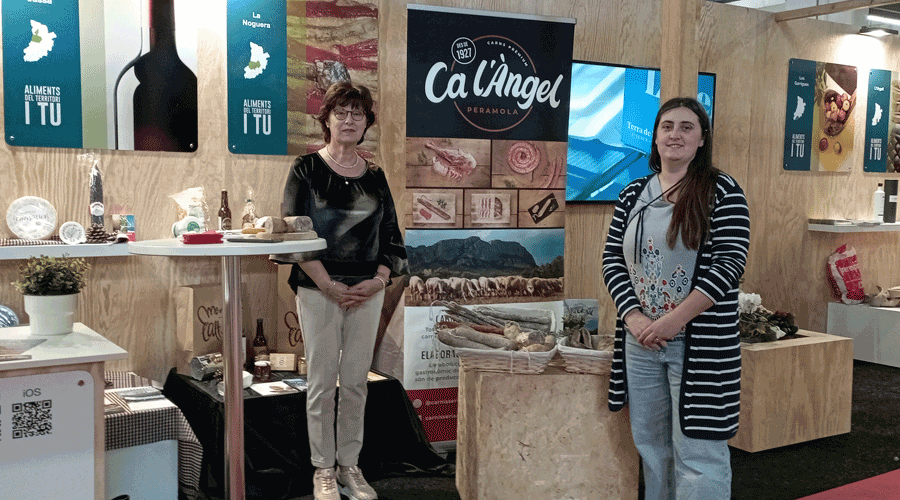 Estand de carnisseria Angel de Peramola (CCAU)