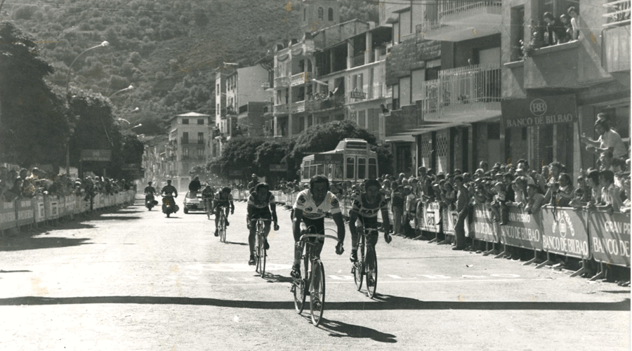La Volta a Catalunya al seu pas pel Pallars Sobirà l'any 1976 (La Volta)