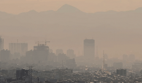 Una ciutat castigada per la contaminació atmosfèrica