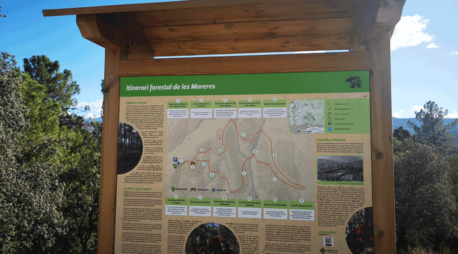 Punt informatiu sobre l'itinerari forestal de les Moreres (Aj. la Seu)