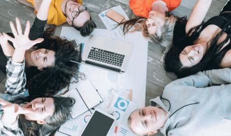 Joves estudiants de l'anomenada Generació Z