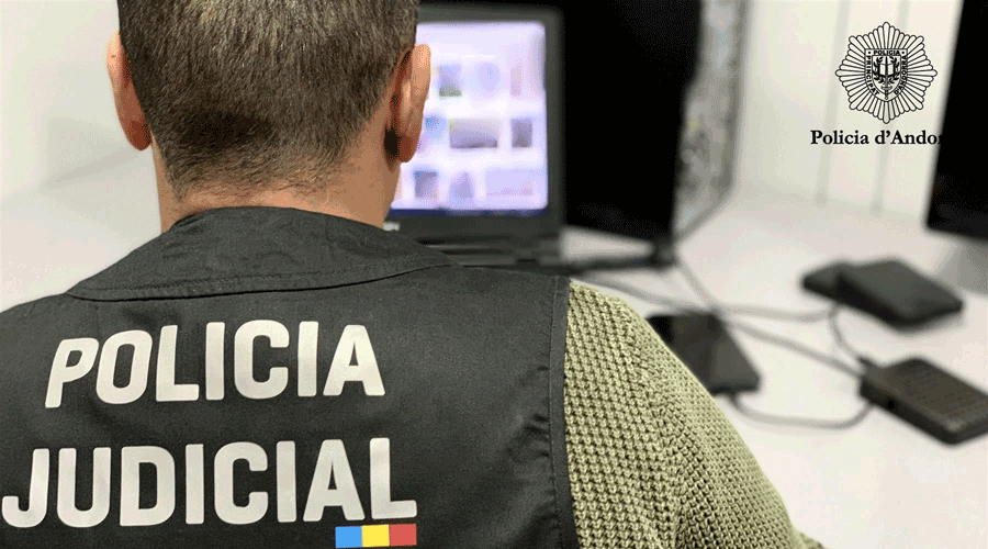 Un agent de la Policia Judicial (Policia d'Andorra)