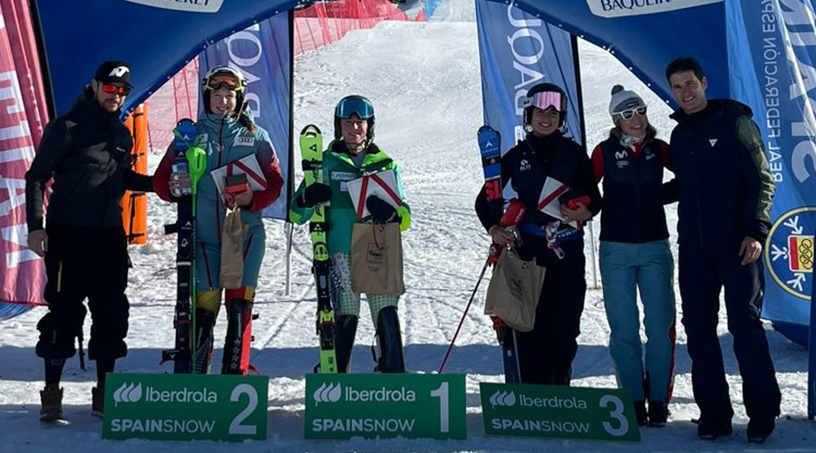 Primera plaça del podi per a Íria Medina a Baqueira (FAE)
