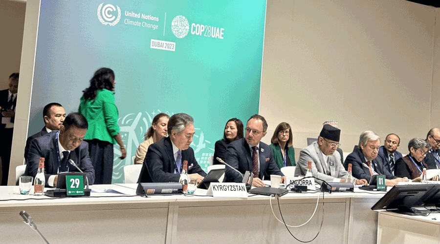 Espot copresidint la taula rodona sobre muntanyes i canvi climàtic a Dubai (SFGA)