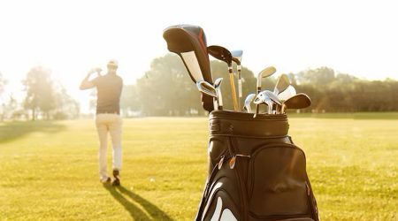 Un jugador de golf