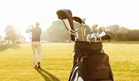Un jugador de golf